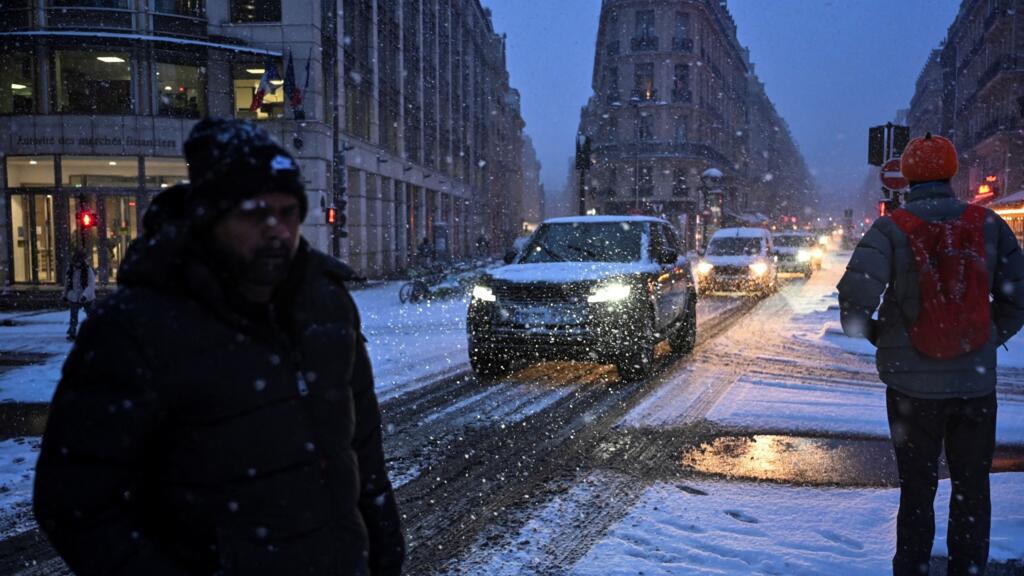 Snowstorm Disrupts Paris Flights, Six Dead