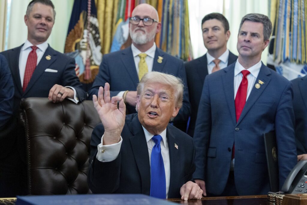Trump Approves Controversial Keystone-Like Pipeline