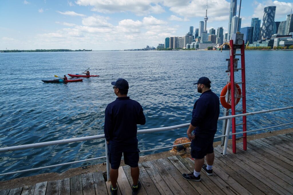 AP Sticks with Lake Ontario, Rejects Trump's Name Change