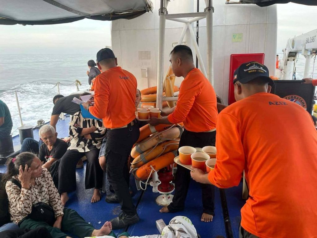 Ferry tragedy: Over 350 passengers, 15 dead in sinking