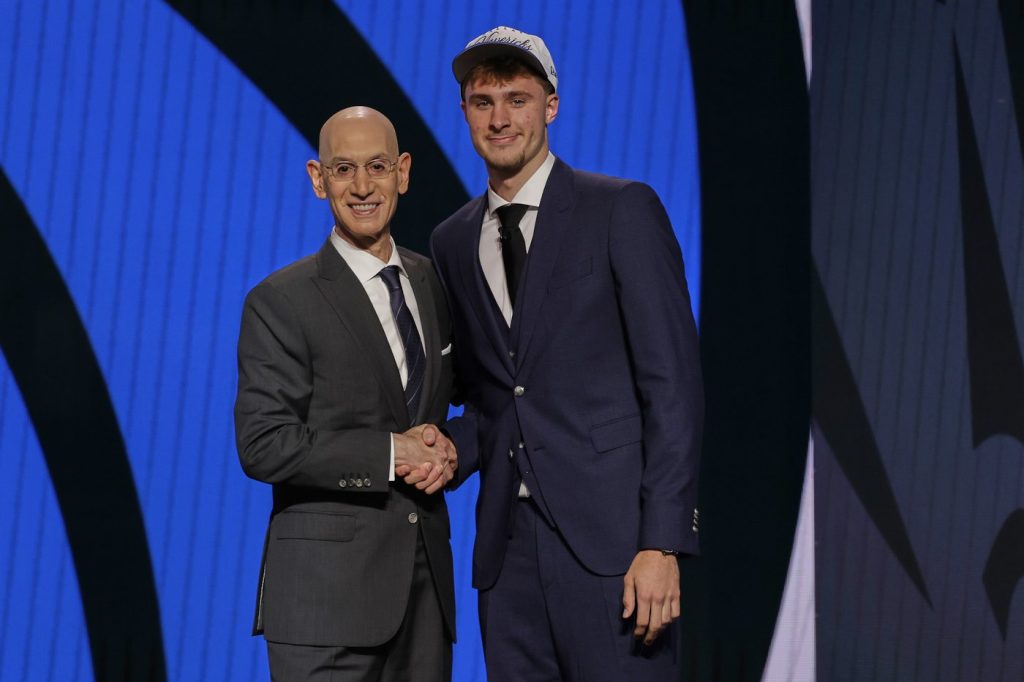 Mavericks Select Cooper Flagg with No. 1 Pick
