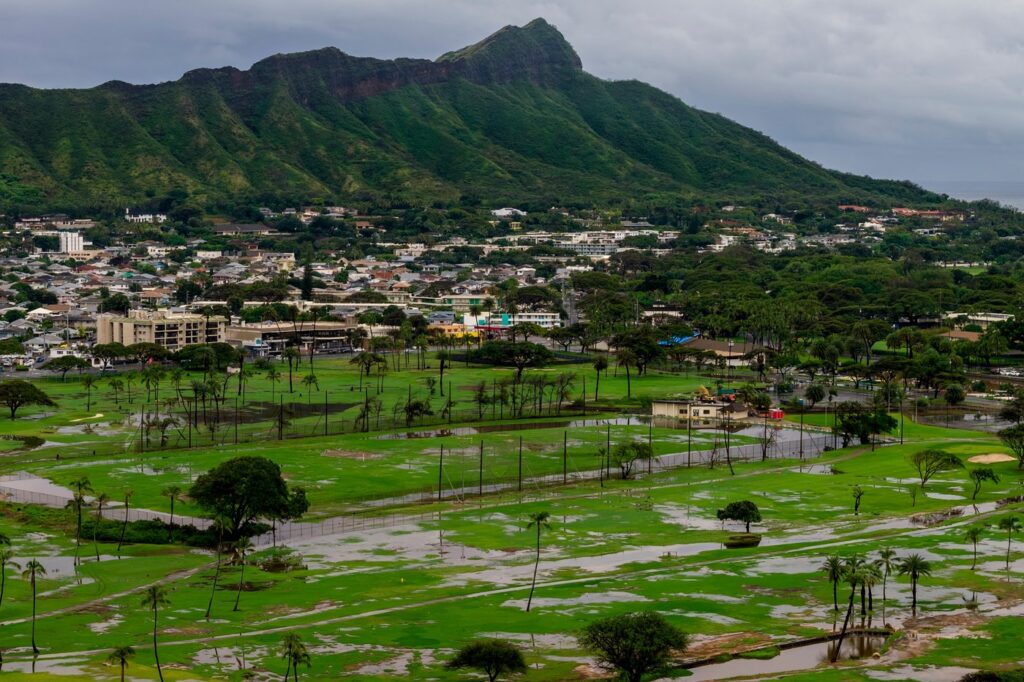 Hawaii Faces $1 Billion in Flood Damage Amid Crisis