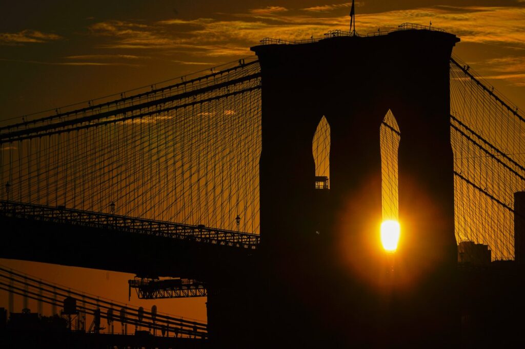 Man Shot on Brooklyn Bridge After Wielding Knife