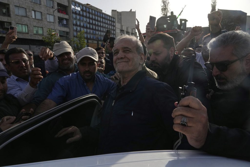 U.S. Strikes Raise Tensions for Iranian Canadians