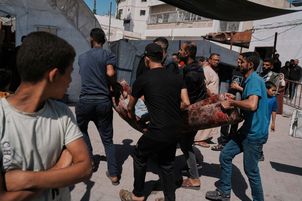 Hamas Reviews U.S. Ceasefire Proposal Amid Ongoing Strikes