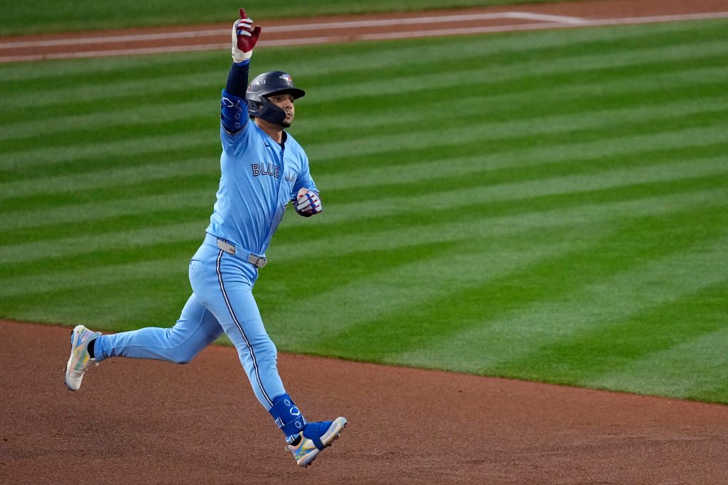 Scherzer Shines as Blue Jays Tie ALCS 2-2