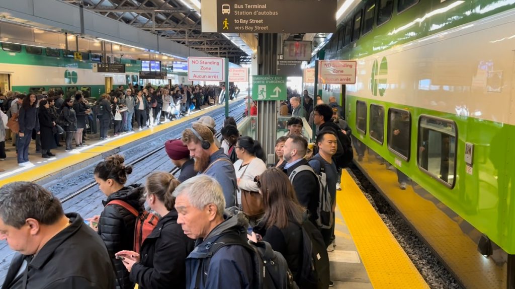 GO Transit Cuts Train Service Temporarily