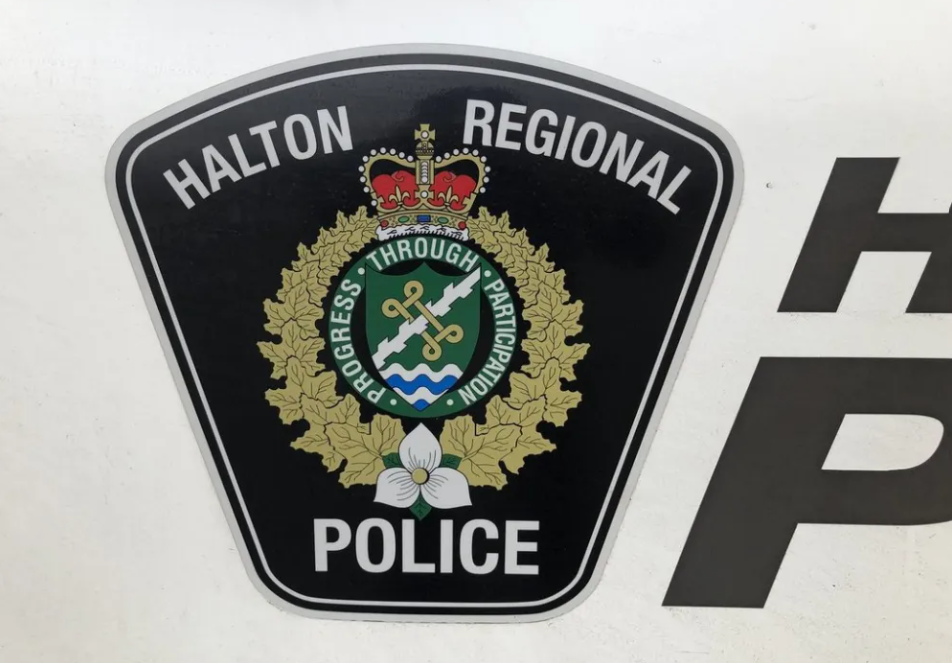 Serious Collision Closes Dundas St. in Oakville
