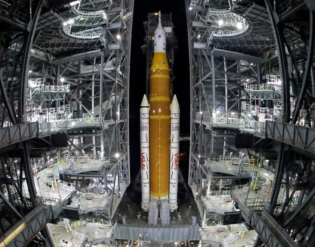 NASA's Artemis II Rocket Moves Toward Moon Launch Pad