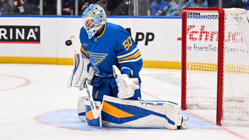 Blues Dominate Maple Leafs in 5-1 Victory