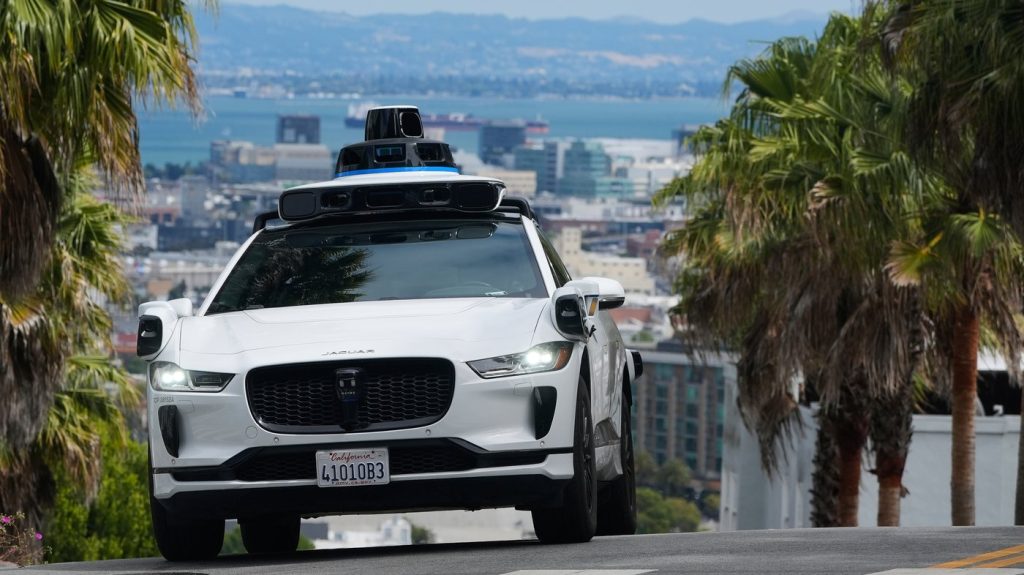 Waymo Eyes Expansion into Canada’s Robotaxi Market