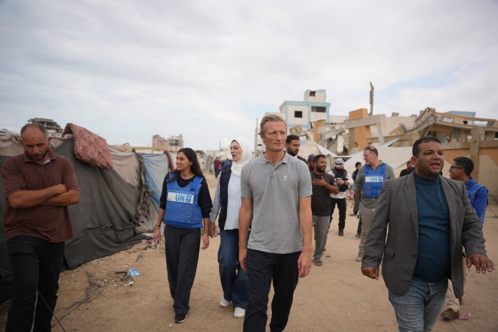 UN Cuts Food Aid Amid Palestinian Crisis