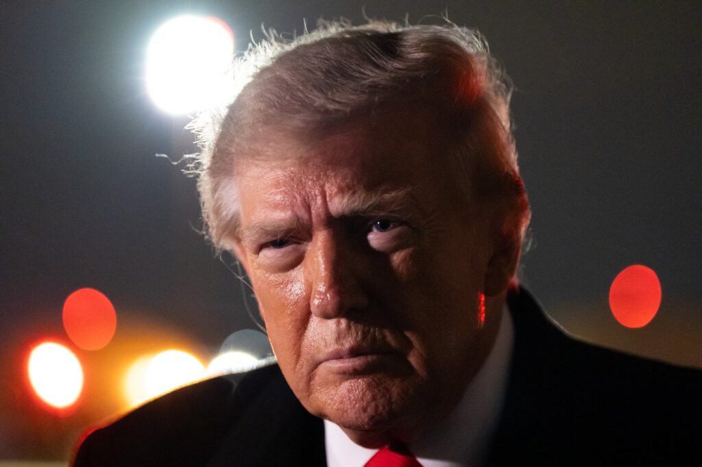 Bipartisan Senators Urge Trump to Revoke Russia Diesel Deal