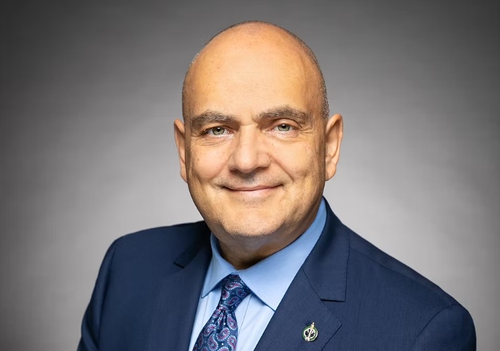 Larry Brock Steps Down as MP for New Opportunity