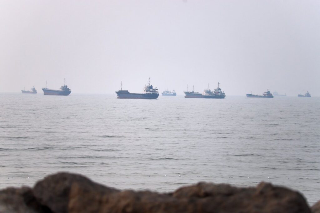**US Strikes Iranian Positions in Strait of Hormuz**