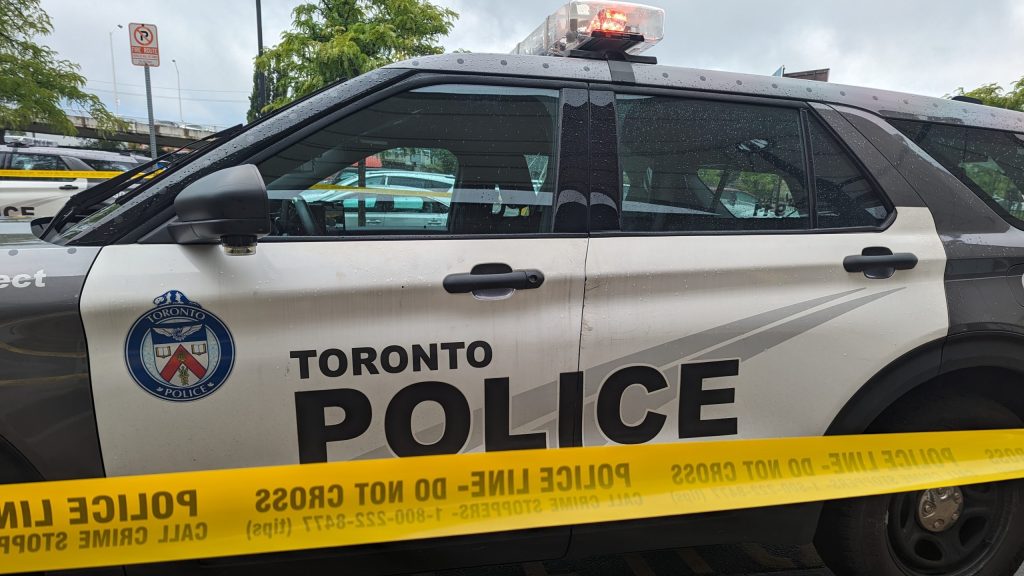 Stabbing on Toronto Streetcar: Suspect at Large